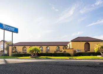 Rodeway Inn & Suites Colton-Riverside hotel thumbnail 2