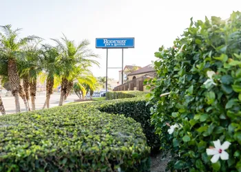 Rodeway Inn & Suites Colton-Riverside hotel thumbnail 6