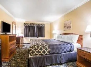 Hotel Fontana - CA hotel thumbnail 6