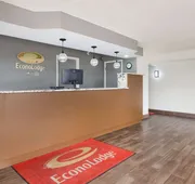 Econo Lodge Live Oak hotel detail image 4
