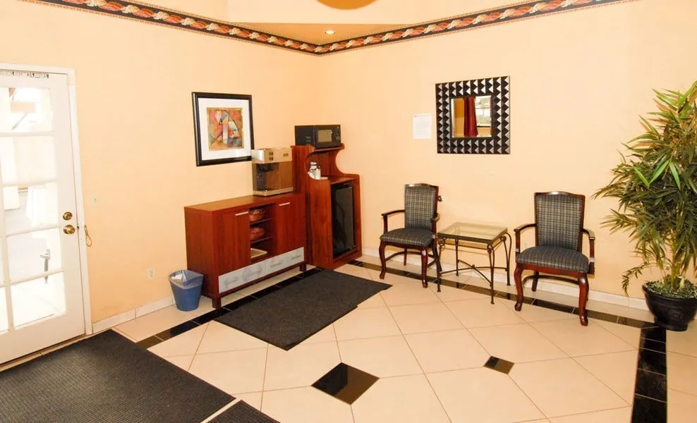Regency Inn And Suites hotel detail image 2