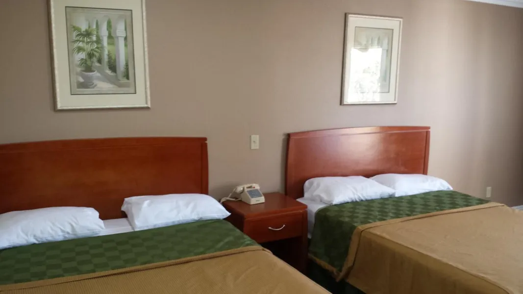 Regency Inn And Suites hotel detail image 6