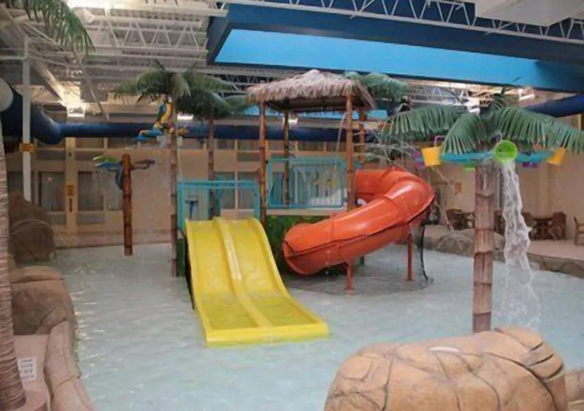 Quality Inn & Suites Palm Island Indoor Waterpark hotel detail image 2