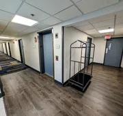 La Quinta Inn & Suites by Wyndham Chicago Willowbrook hotel detail image 4