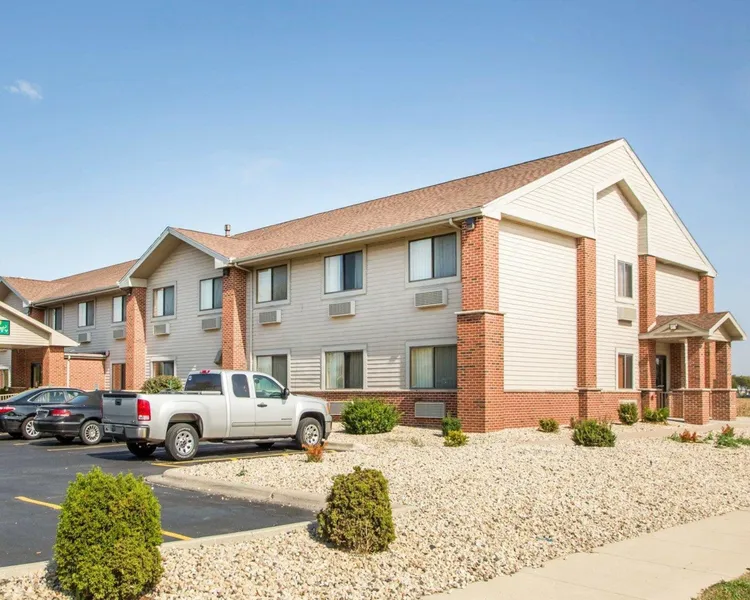 Quality Inn Ottawa near Starved Rock State Park hotel detail image 2
