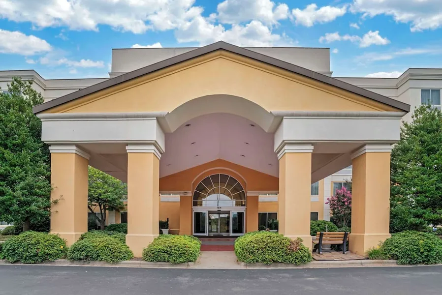 Comfort Suites Gastonia - Charlotte hotel detail image 2