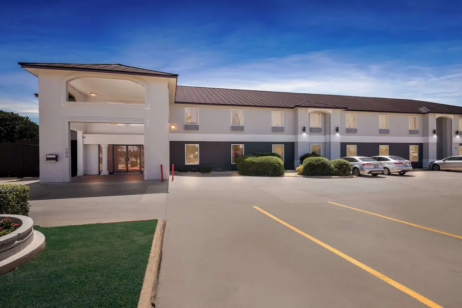 Quality Inn Bastrop hotel detail image 2