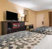 Econo Lodge Hillsboro I-35 hotel detail image 7