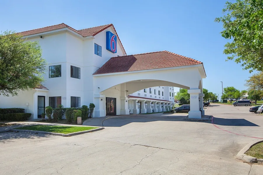 Motel 6 Bedford, TX - Fort Worth hotel detail image 2
