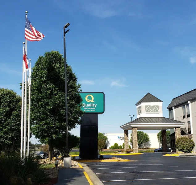 Quality Inn & Suites Lexington South hotel detail image 2
