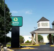 Quality Inn & Suites Lexington South hotel detail image 7