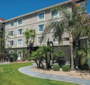 La Quinta Inn & Suites by Wyndham Phoenix Chandler hotel detail image 3