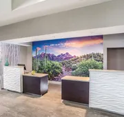 La Quinta Inn & Suites by Wyndham Phoenix Chandler hotel detail image 4