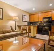 Best Western Plus Deer Park Hotel & Suites hotel detail image 5