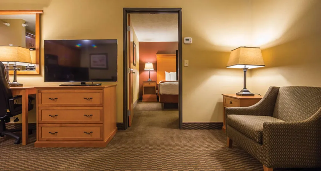 Best Western Plus Deer Park Hotel & Suites hotel detail image 6
