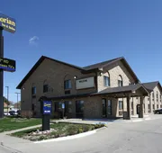 New Victorian Inn and Suites hotel detail image 3