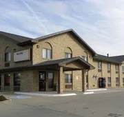 New Victorian Inn and Suites hotel detail image 5