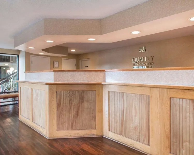 Quality Inn & Suites Ridgeland hotel detail image 6