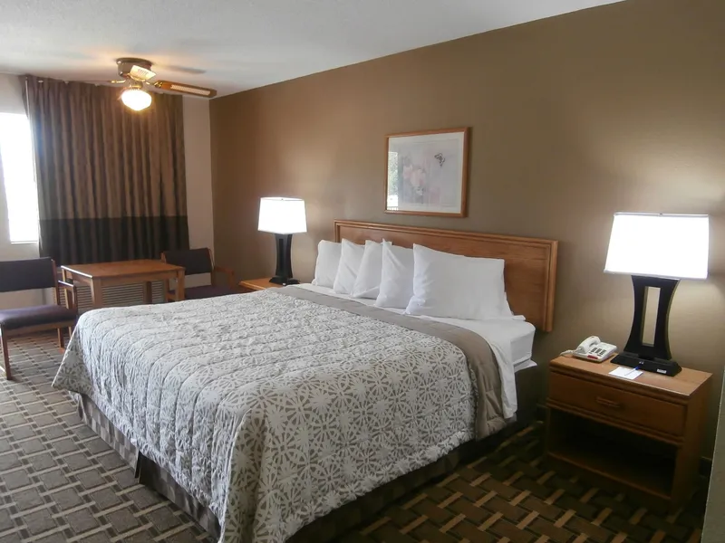 Americas Best Value Inn Blue Ridge hotel detail image 6