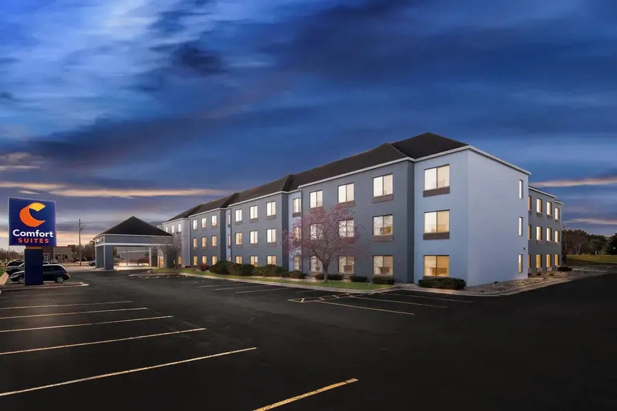 Comfort Suites Stevens Point hotel detail image 2