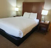 Comfort Inn & Suites Madison - Airport hotel detail image 4