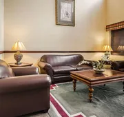 Quality Suites Jeffersonville - Louisville North hotel detail image 3