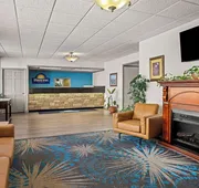 Days Inn by Wyndham Dubuque hotel detail image 7