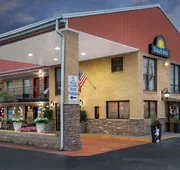 Days Inn by Wyndham Lake City hotel detail image 3