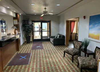 Days Inn by Wyndham Ottumwa hotel thumbnail 3