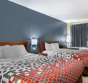 Econo Lodge Erlanger - Cincinnati Airport hotel detail image 7