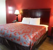 Econo Lodge Inn & Suites Evergreen hotel detail image 4