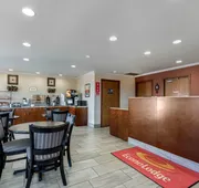 Econo Lodge Lexington Southeast hotel detail image 4
