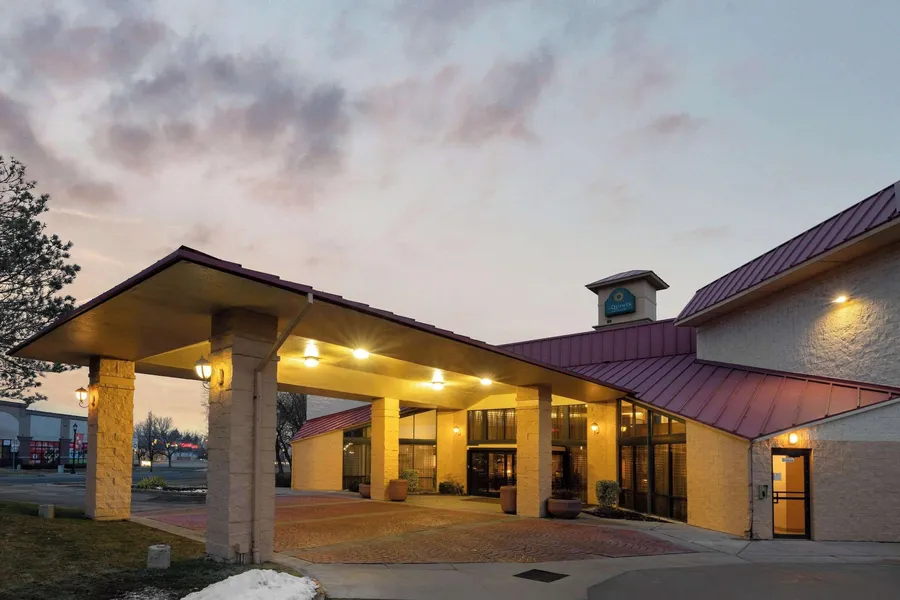 La Quinta Inn & Suites by Wyndham Salt Lake City - Layton hotel detail image 2