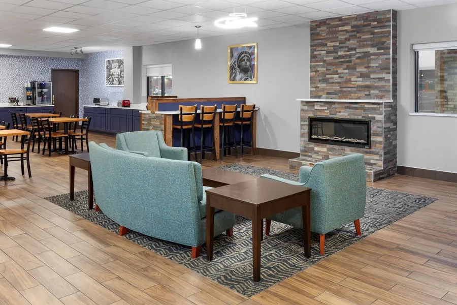 AmericInn & Suites By Wyndham Baraboo Event Center hotel detail image 6