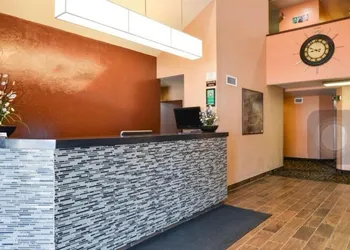 AmericInn by Wyndham Rawlins hotel thumbnail 4