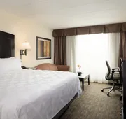 Holiday Inn Hotel & Suites Charleston West by IHG hotel detail image 5