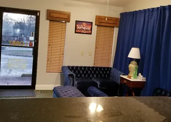 The Parkwood Inn & Suites hotel thumbnail 7