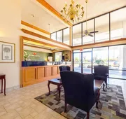 Econo Lodge Inn & Suites Bentonville hotel detail image 7