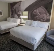 Courtyard by Marriott Hickory hotel detail image 7