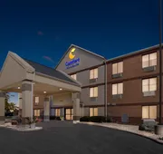 Comfort Inn & Suites near Tinley Park Amphitheater hotel detail image 3