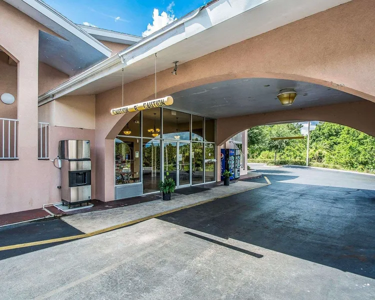 Rodeway Inn Gainesville - University Area hotel detail image 2