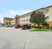 Quality Inn & Suites Waco North hotel detail image 4