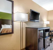 Quality Inn & Suites Brandenburg - Fort Knox hotel detail image 4