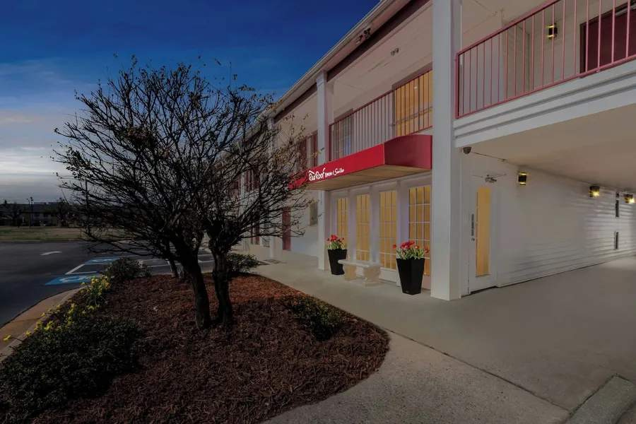 Red Roof Inn & Suites Wilson hotel detail image 2
