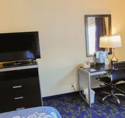 Days Inn & Suites by Wyndham Pocahontas hotel detail image 7