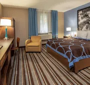 Super 8 by Wyndham Steubenville hotel detail image 7