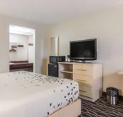 Americas Best Value Inn Alliance hotel detail image 7