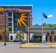La Quinta Inn & Suites by Wyndham Myrtle Beach hotel detail image 4