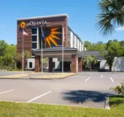 La Quinta Inn & Suites by Wyndham Myrtle Beach hotel detail image 5