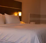Holiday Inn Express & Suites Maryville by IHG hotel detail image 7